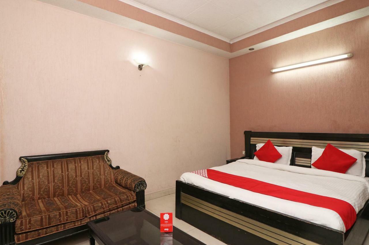 Oyo 24672 Bharat Guest House Delhi  Exterior foto